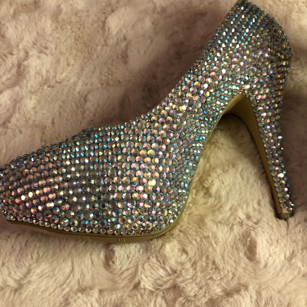 Marc Defang 7.5 - Picture 2 of 13